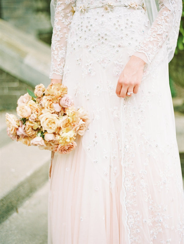 Mixing and Matching Different Types of Flowers in Your Memphis Wedding Bouquet