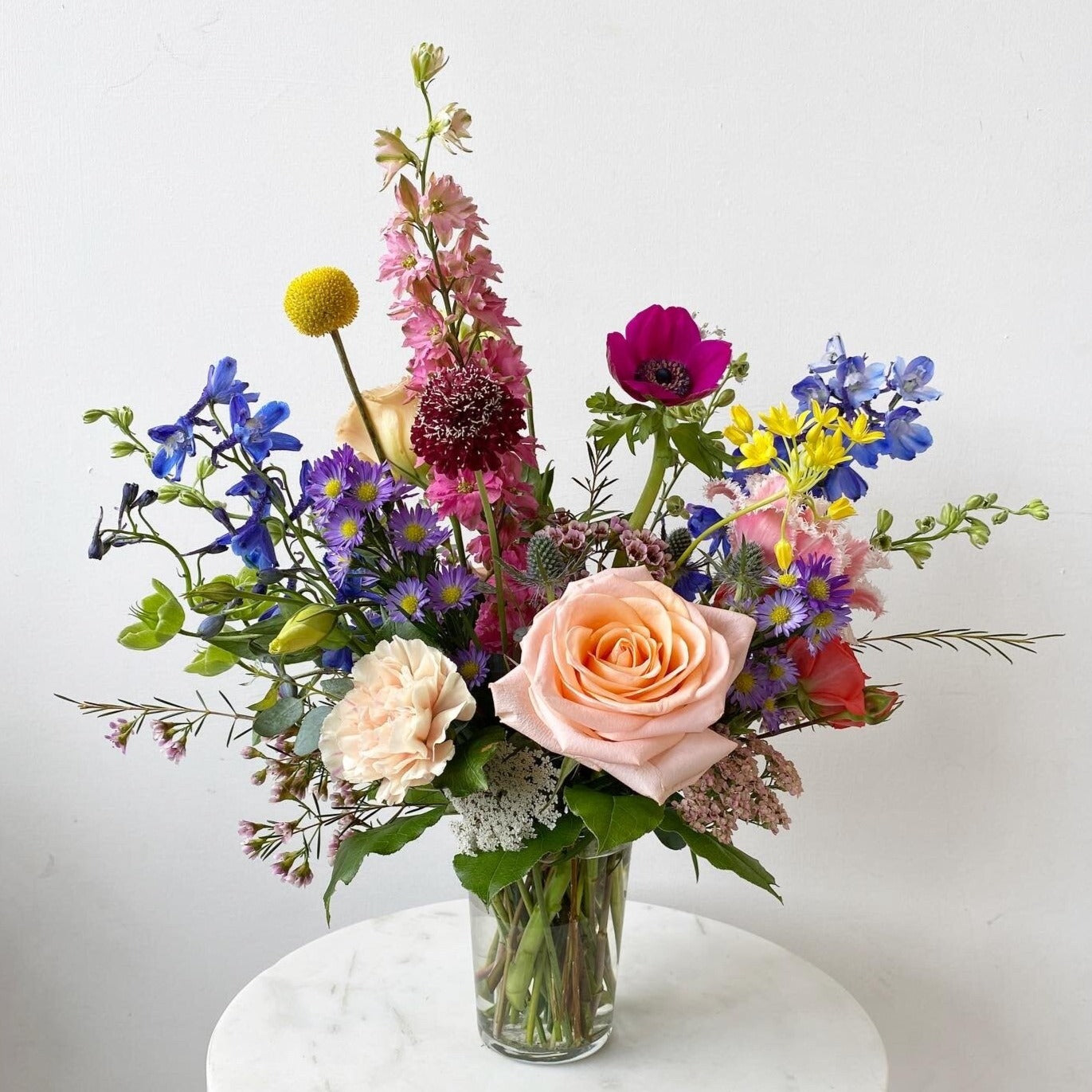 Elevate your decor with this beautiful petite floral arrangement by Everbloom Design, a premier Memphis-based florist.